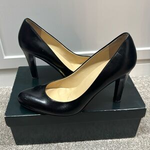 Ralph Lauren women’s black every day classic heels
